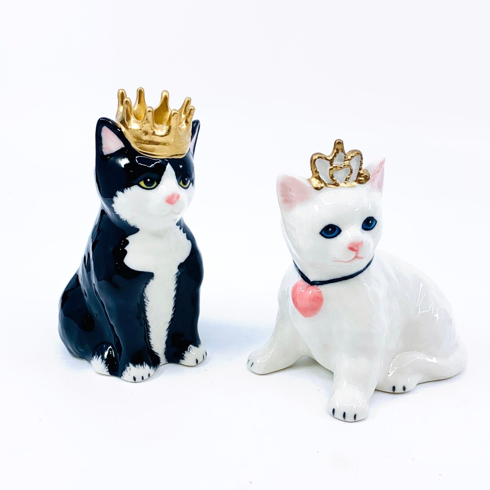 Windsor Cats Salt and Pepper Shakers COSMOS 