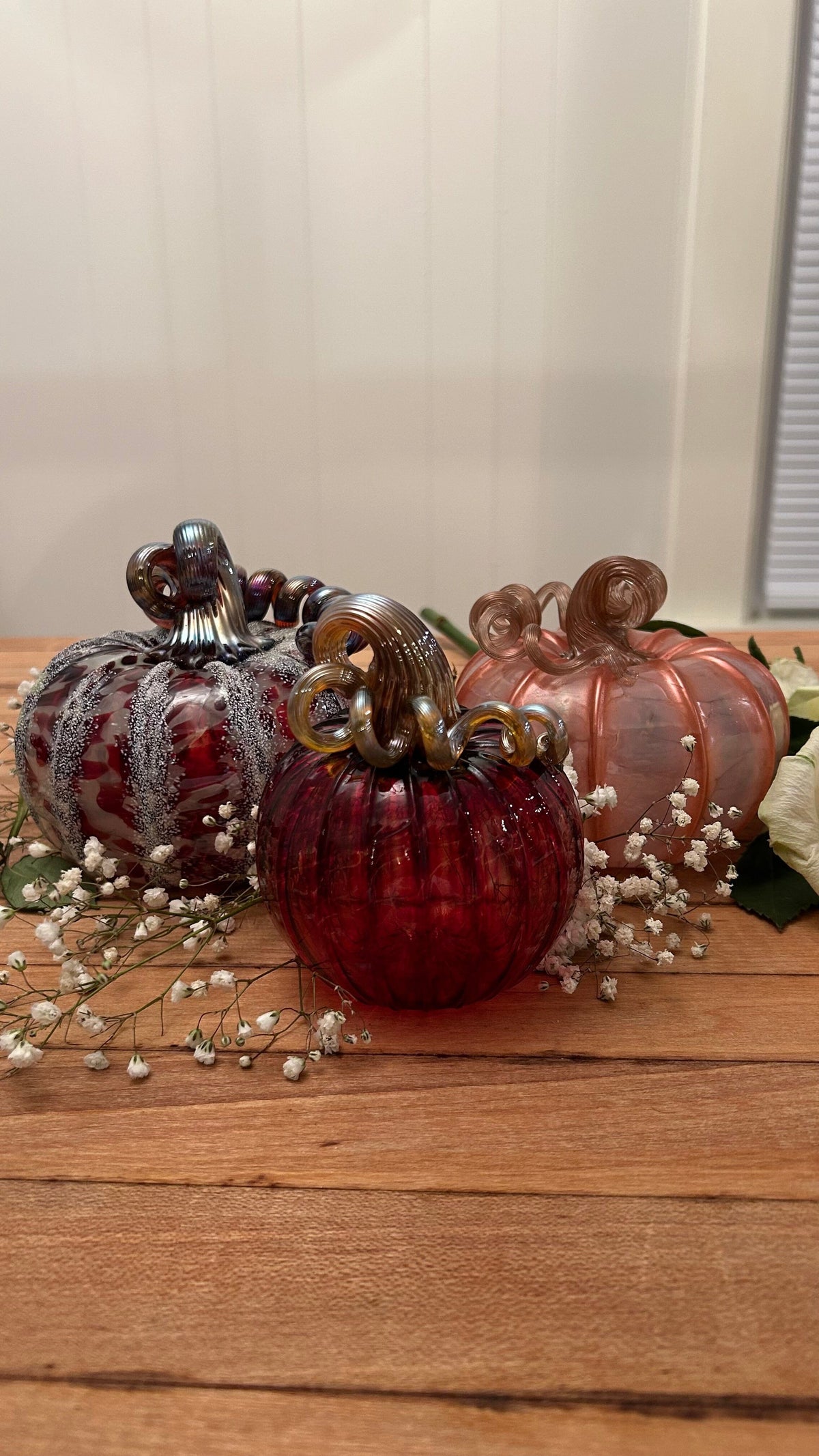 Sugared Snowberry Medium Inspo Luke Adams Glass Blowing Studio 
