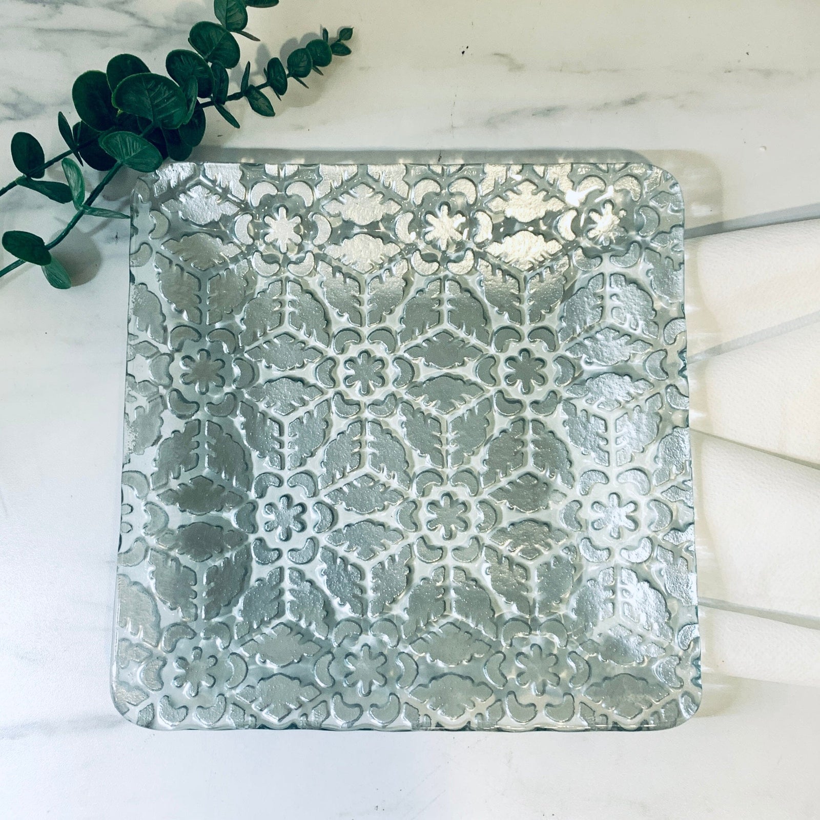 Glass Fusion Plate, Silver Filigree 26 Decor Boston International, INC 