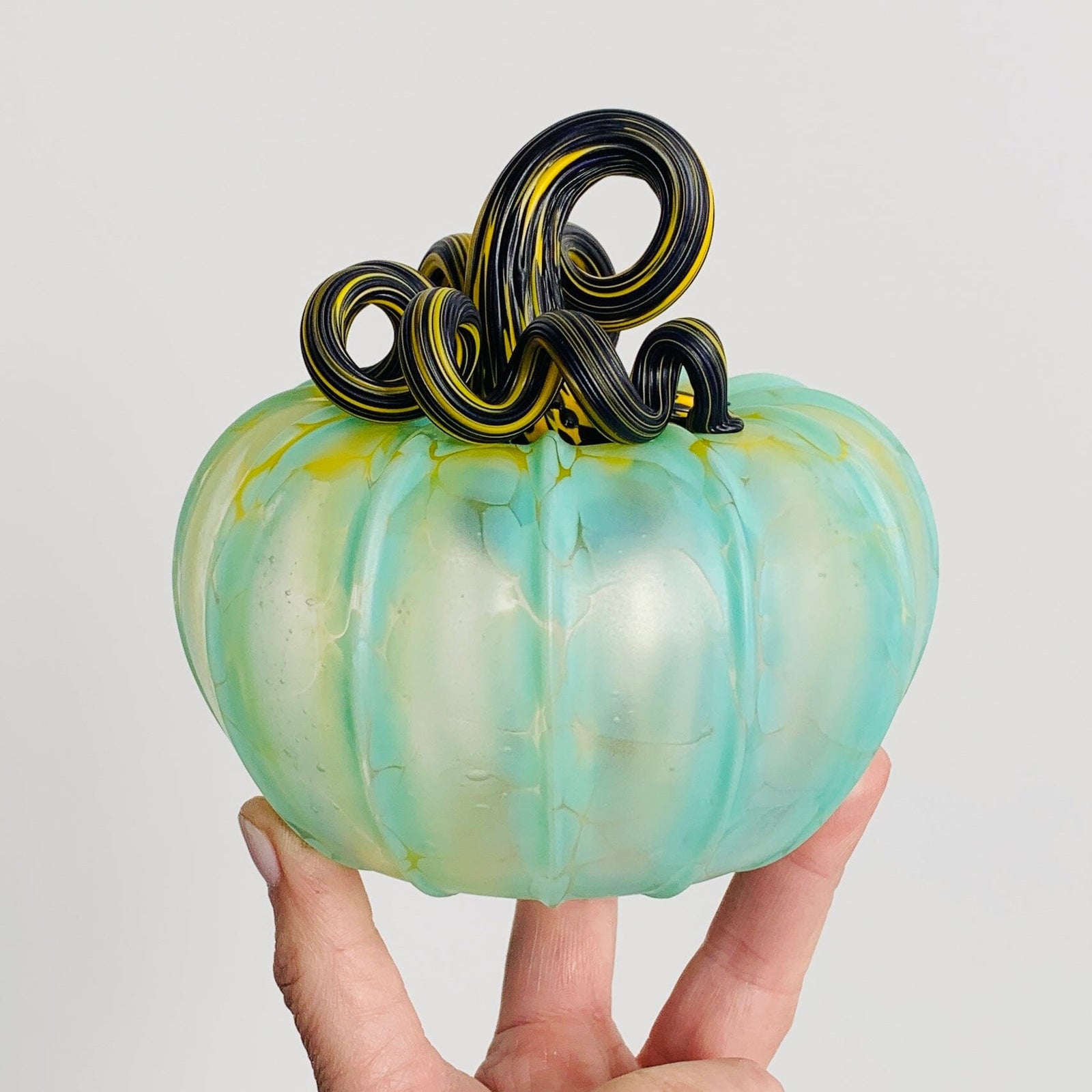 Matte Bee Sting Squat Inspo Luke Adams Glass Blowing Studio 