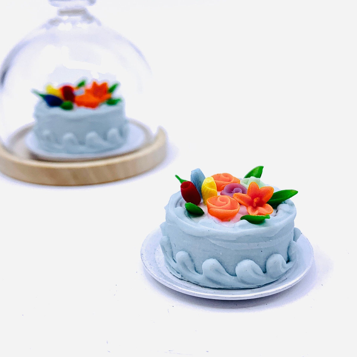 Tiniest Confectioner&#39;s Cake, Blue Miniature - 
