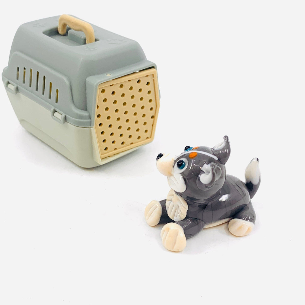 Captain, Puppy and Crate Miniature Alex 