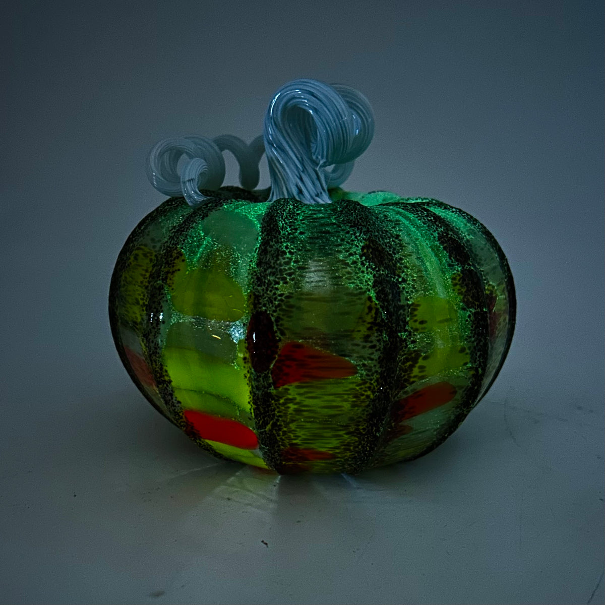 Daily Glow Pumpkin 879 Squat
