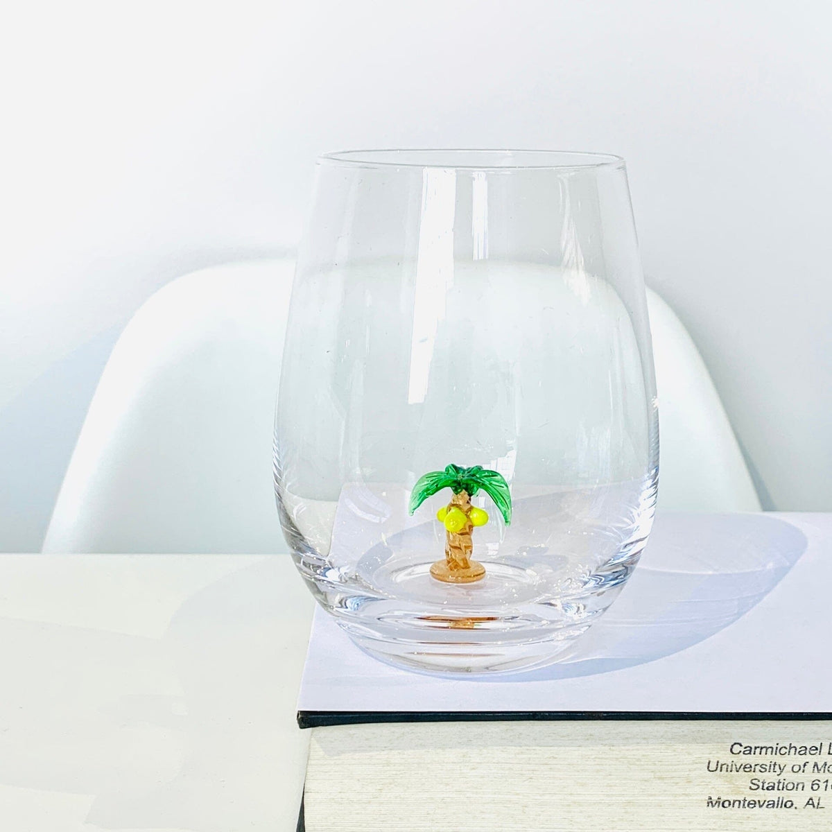 16 oz Large Pour Wine Glass, Palm Tree Decor Chesapeake Bay 