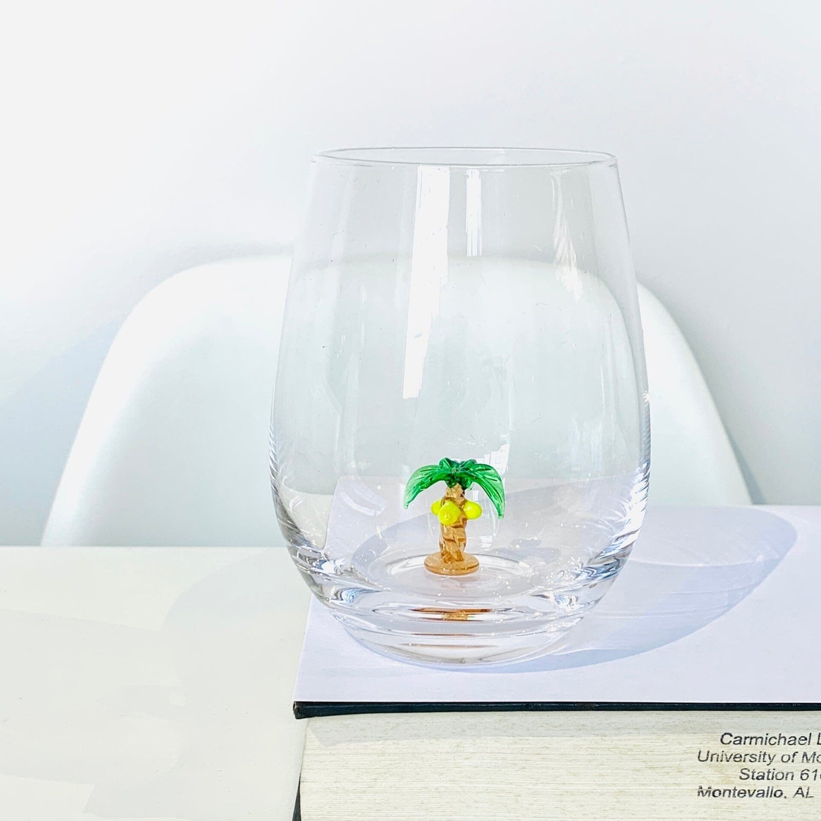 16 oz Large Pour Wine Glass, Palm Tree Decor Chesapeake Bay 