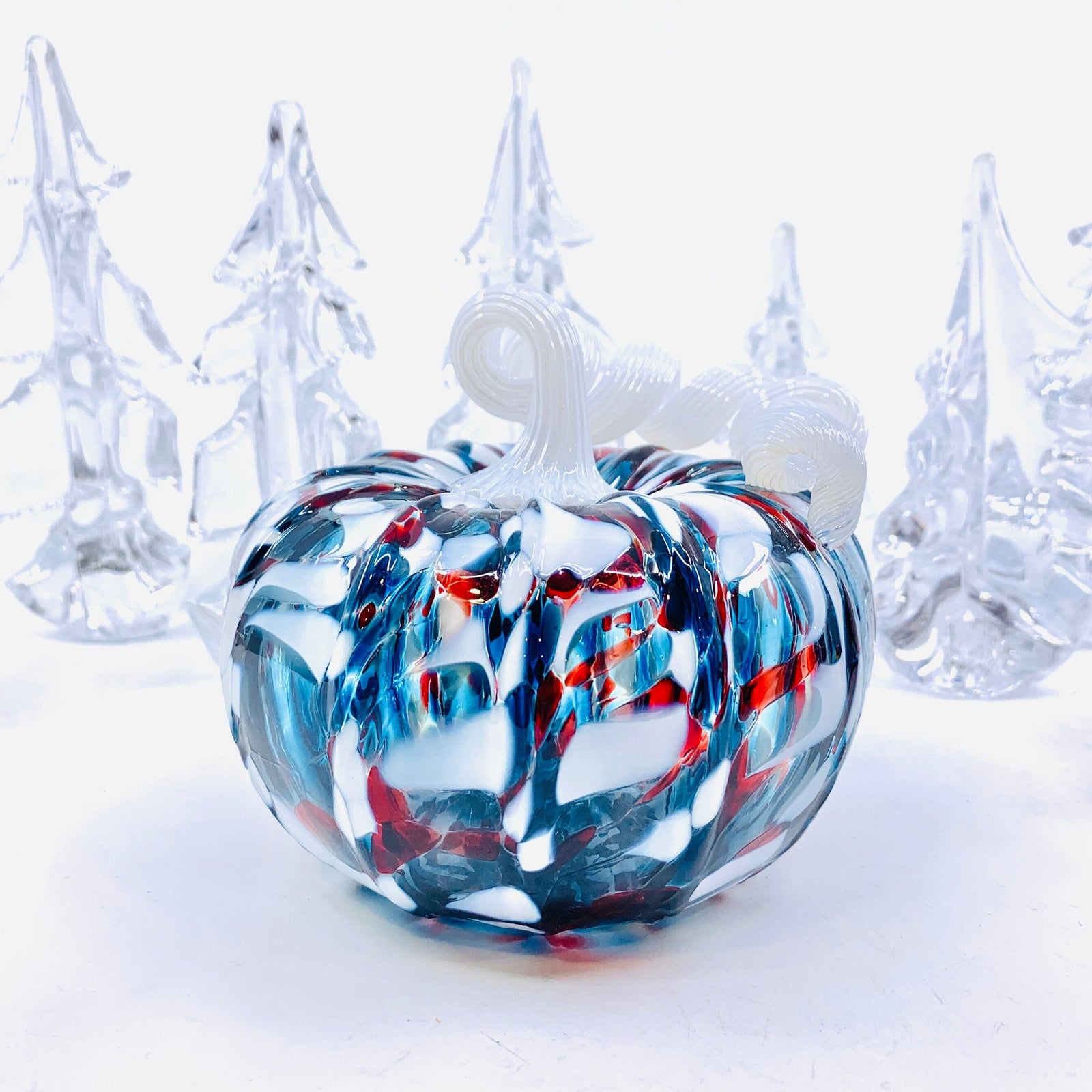 Winterberry Squat Pumpkin - Outlet Inspo Luke Adams Glass Blowing Studio 