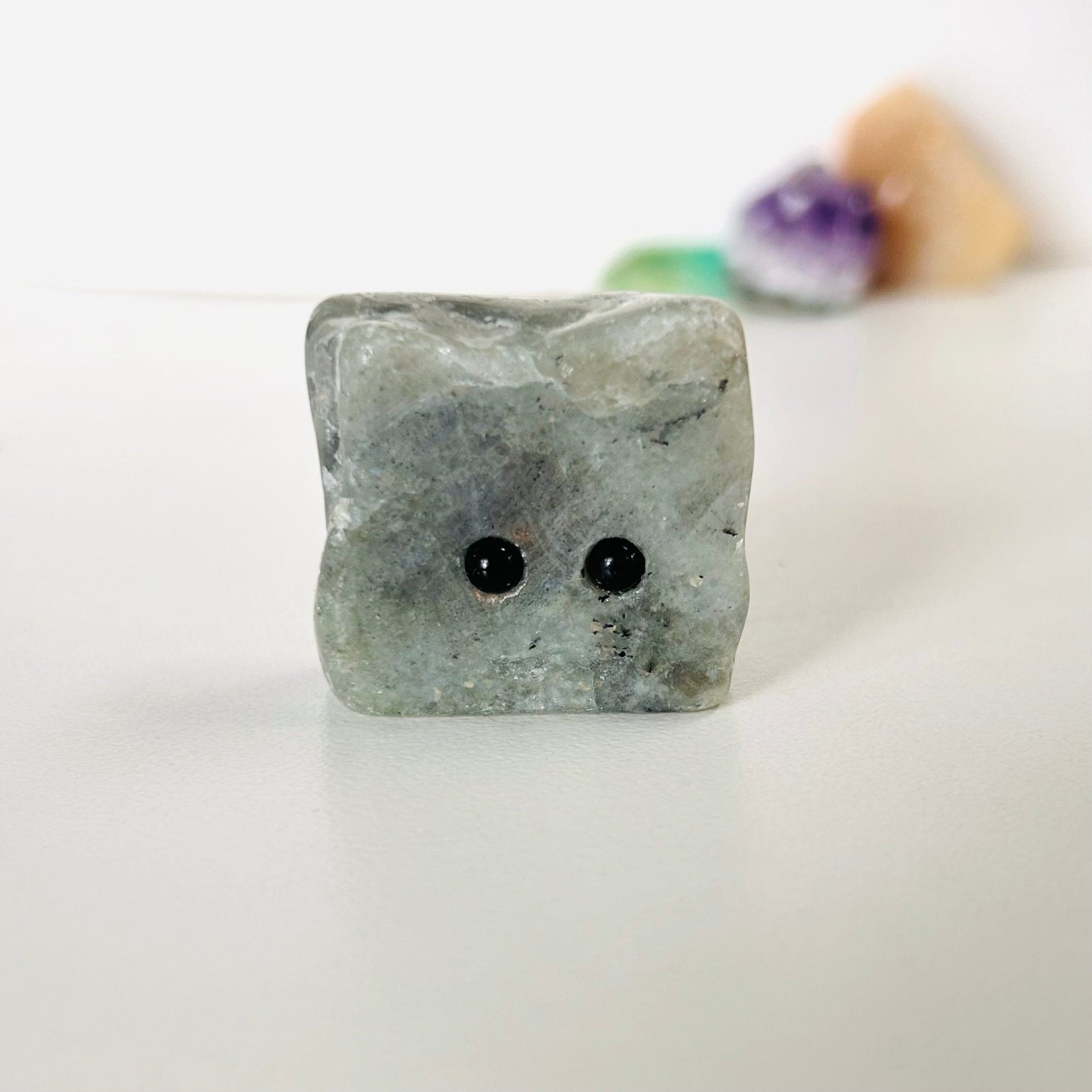 Crystal Friend 141 Curb Miniature Geo Central 