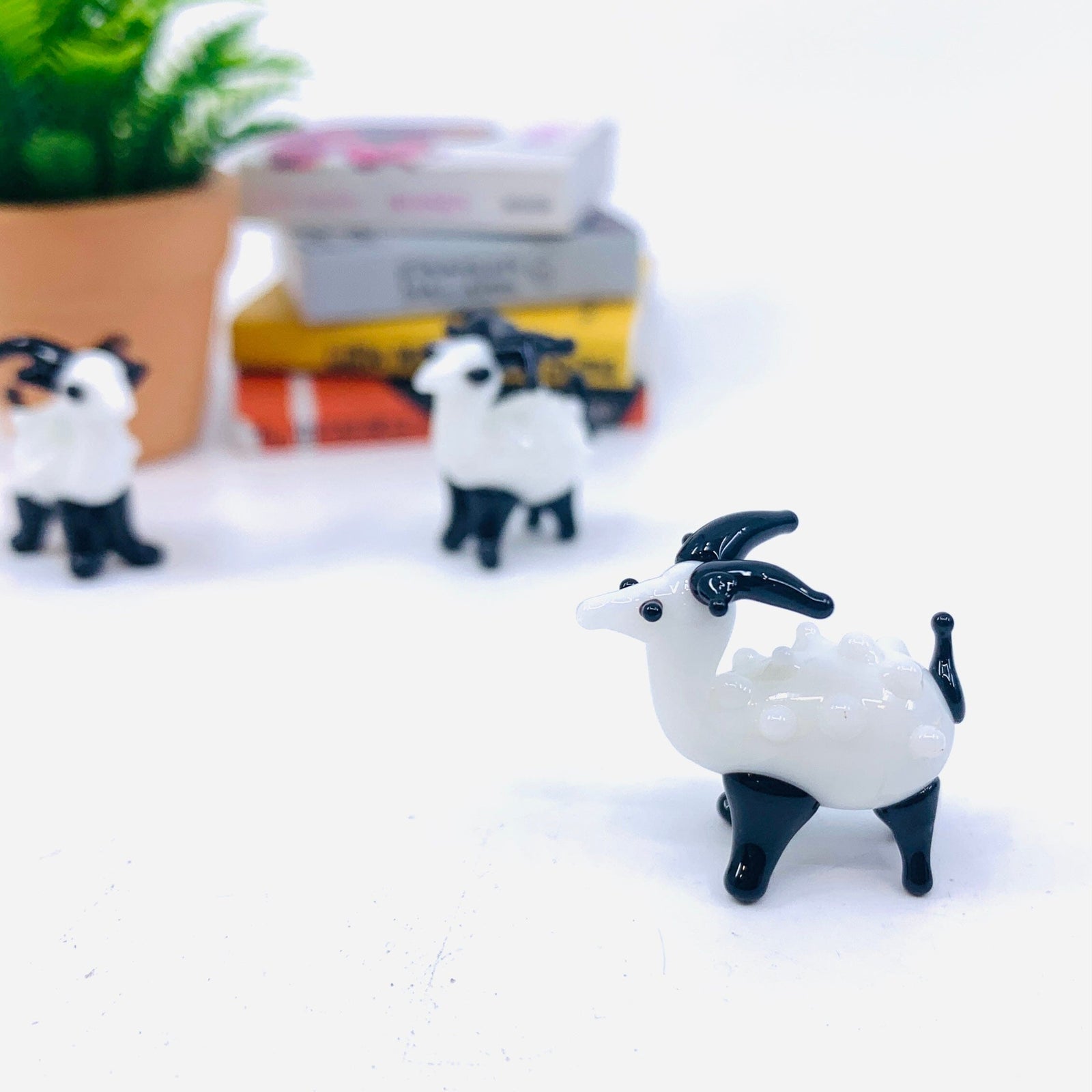 Tiny Glass Goat 345 Miniature GANZ 