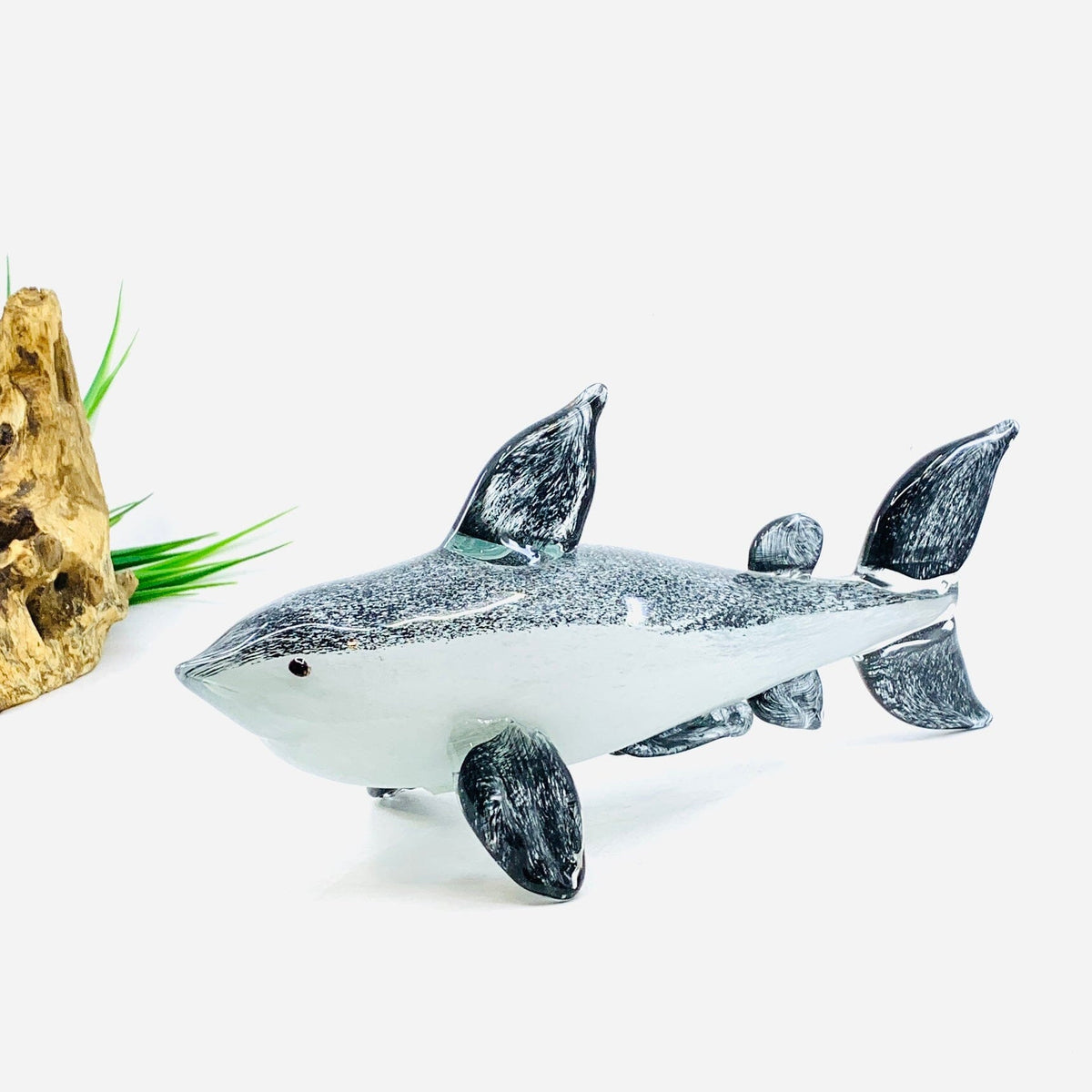 Great White Shark Large Glass Paperweight 22 Decor Chesapeake Bay 