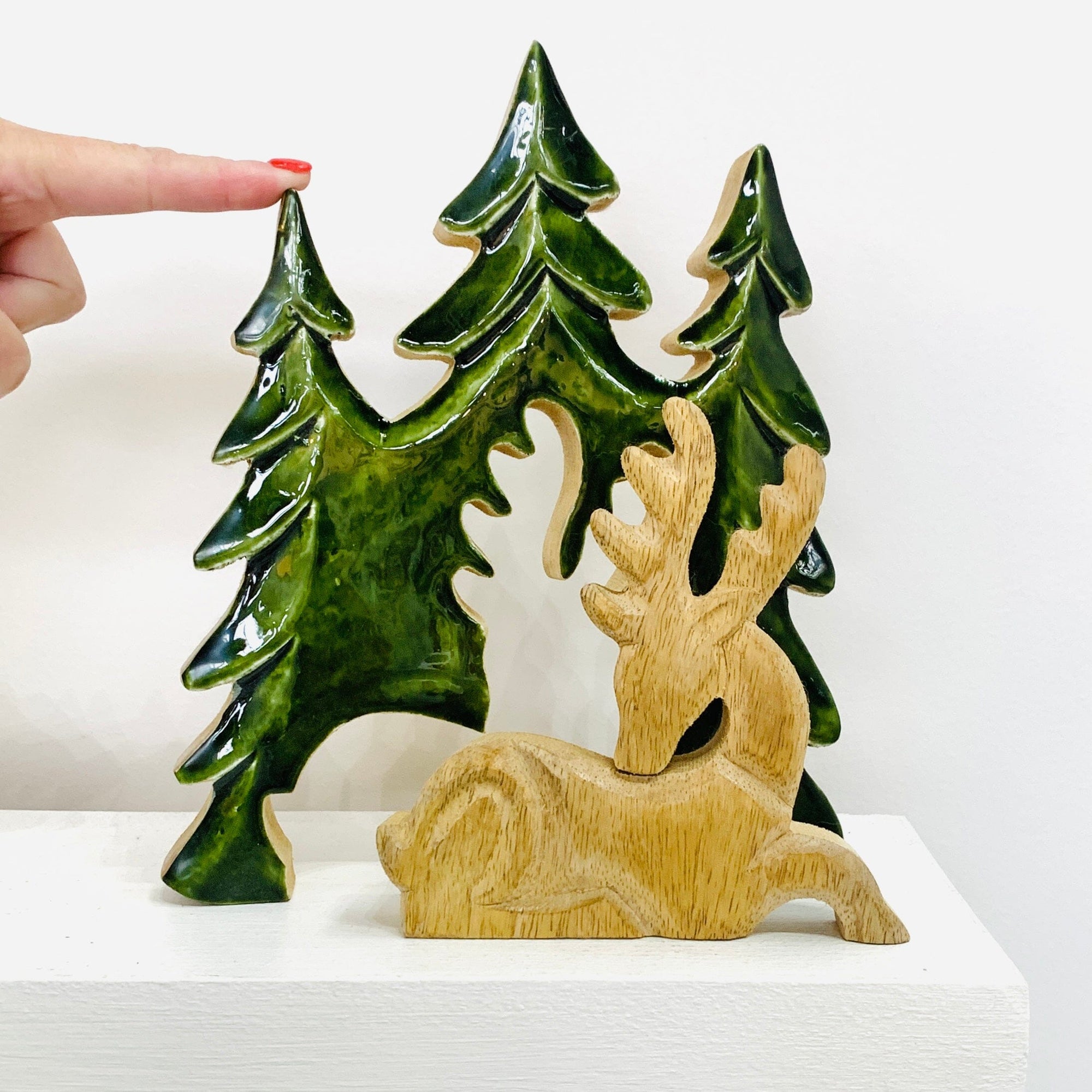 Enamel Wooden Reindeer Décor Oak Street 