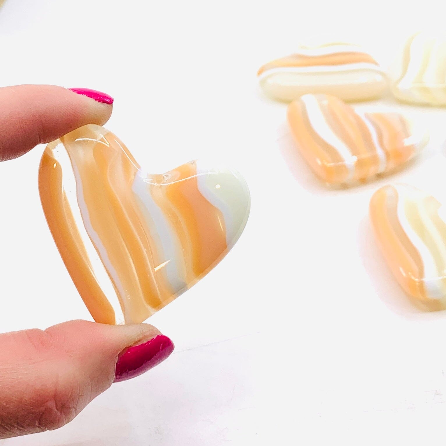 Fused Pocket Heart, Peaches and Cream Miniature Jean 