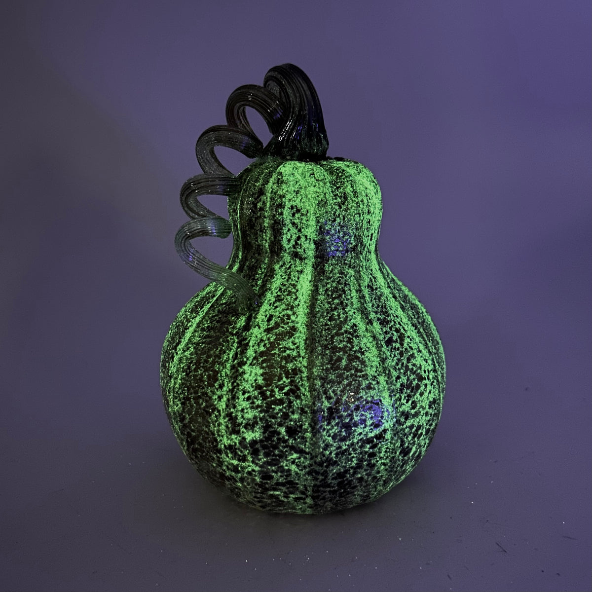 Daily Pumpkin 998 Glow Gourd