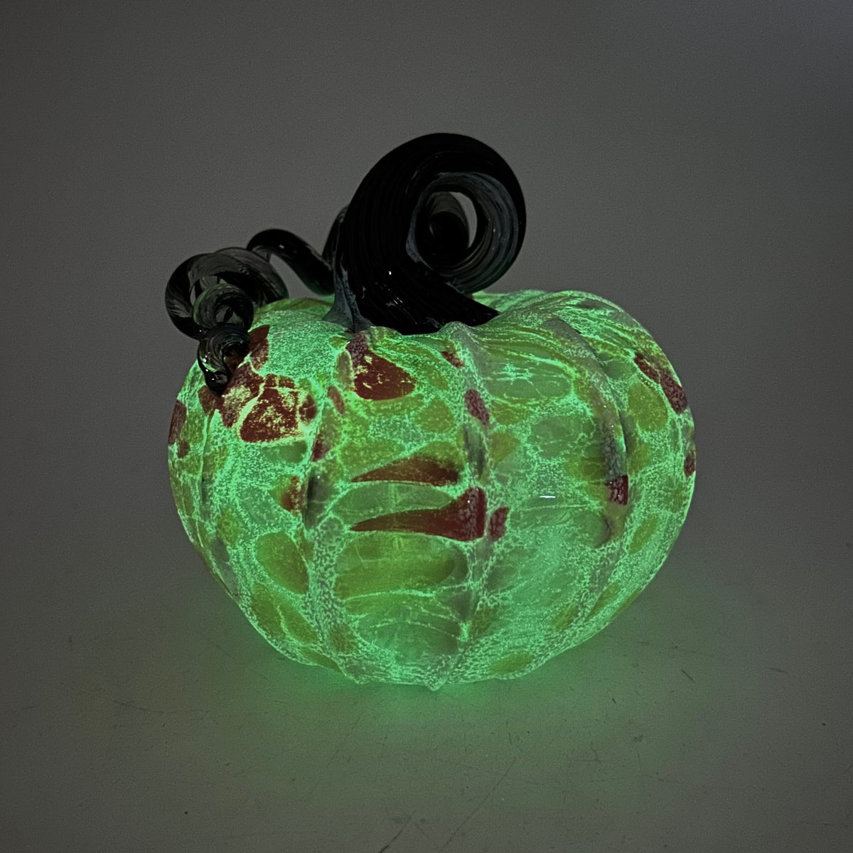Daily Glow Pumpkin 1281 Squat Daily Pumpkin Luke Adams Glass Blowing Studio 