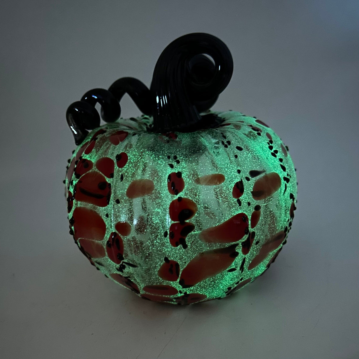 Daily Glow Pumpkin 215 Fall Squat Daily Pumpkin Luke Adams Glass Blowing Studio 