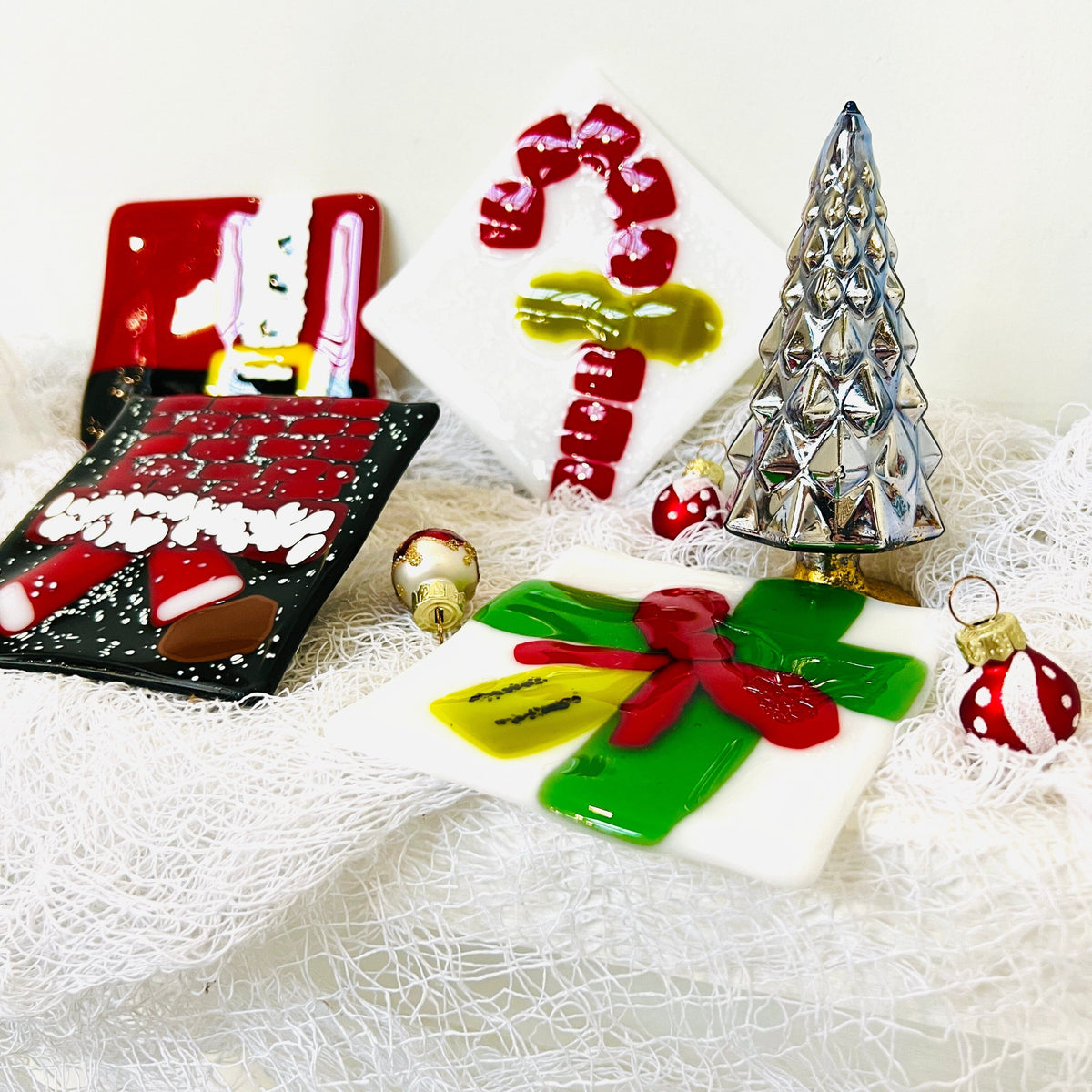 The Basics 1 hour & 2 hour Fused Glass Classes Class Luke Adams Glass Blowing Studio 