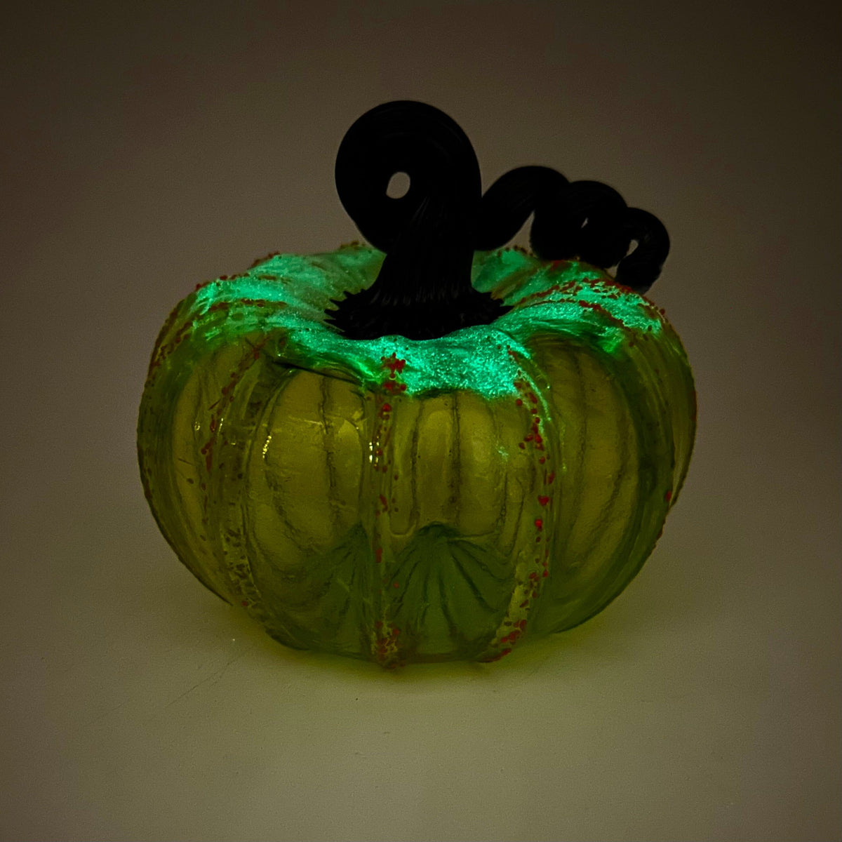 Daily Glow Pumpkin 3808 Fall Squat Gabby Luke Adams Glass Blowing Studio 