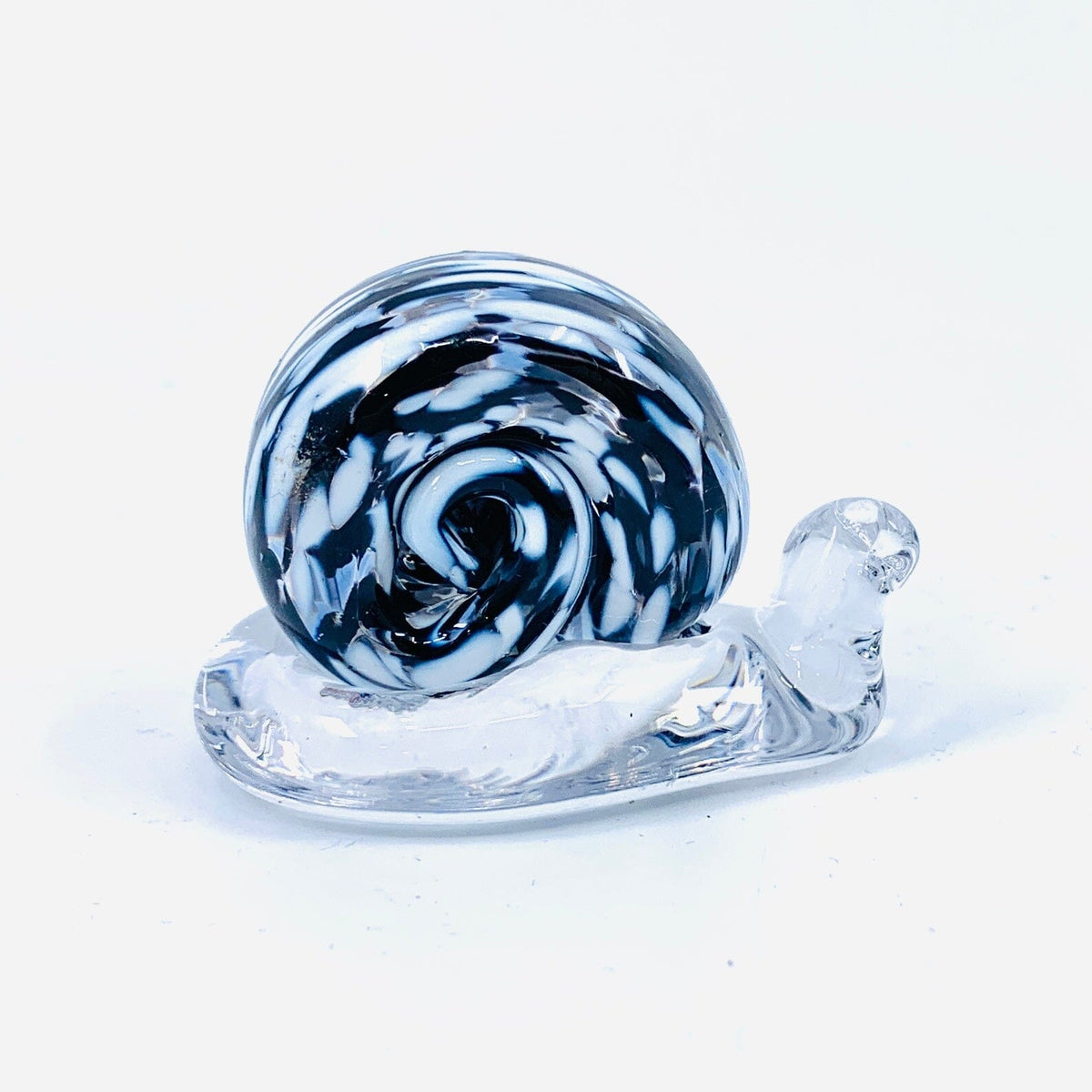 Glass Snail, Tuxedo Miniature Henrietta Glass 