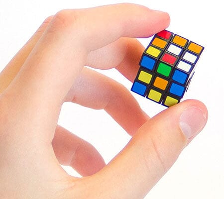 World&#39;s Smallest Rubik&#39;s Cube Super Impulse 