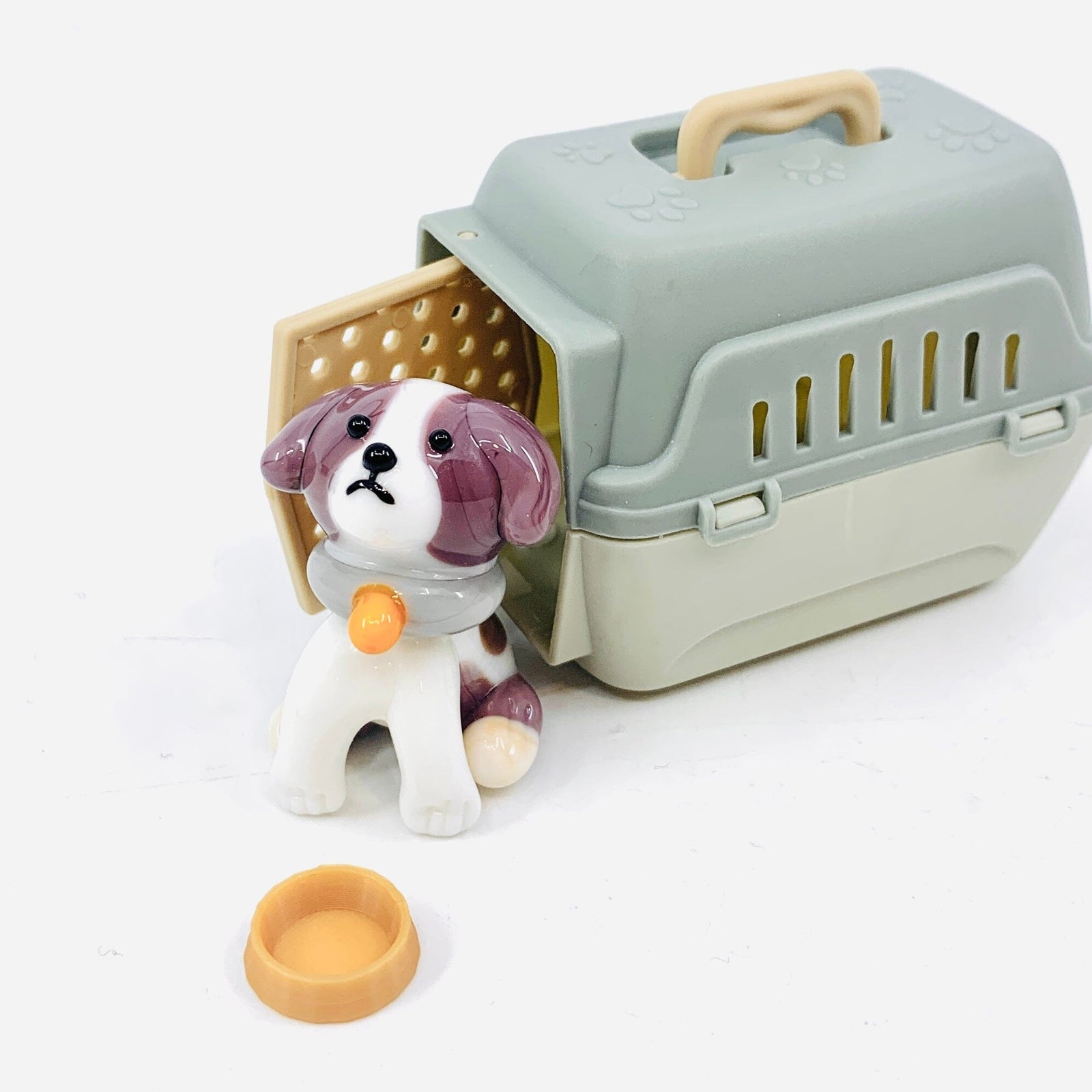 Dot, Puppy and Crate Miniature Alex 
