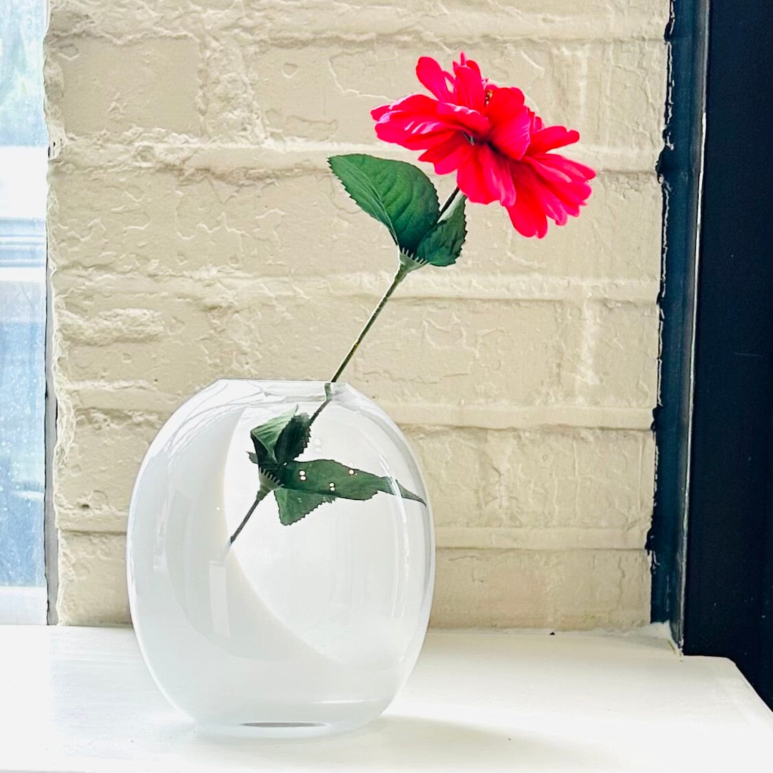 2-Tone White Clear Vase Decor Diamond Star 