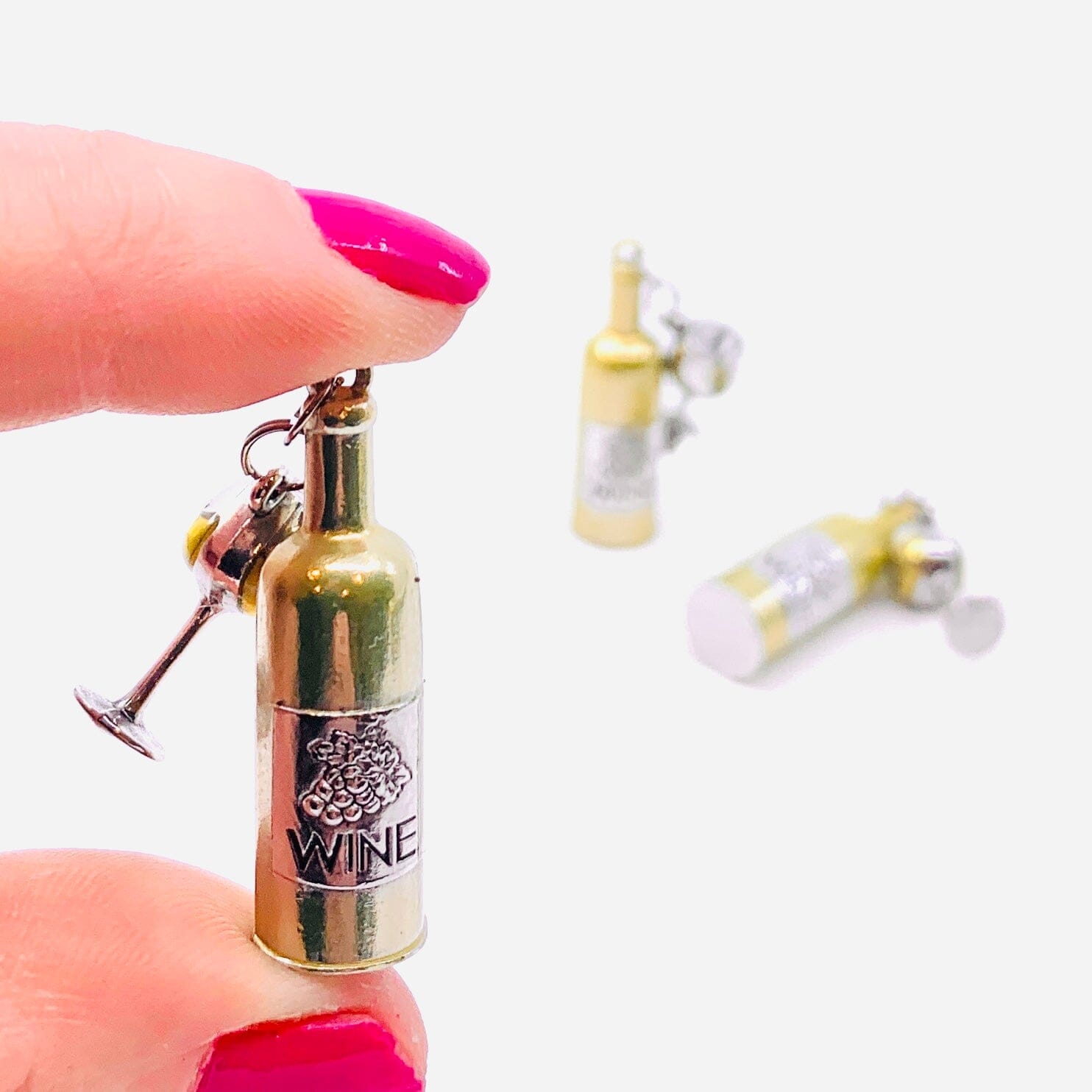 Happy Hour Wine Charm, White Wine PT80 Miniature GANZ 