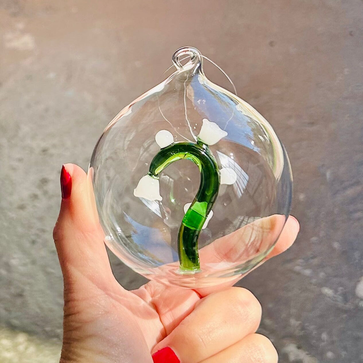 Glass Icon Ornament, White Flower ICHENDORF 