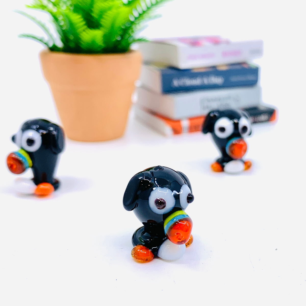 Tiny Glass Puffin 297