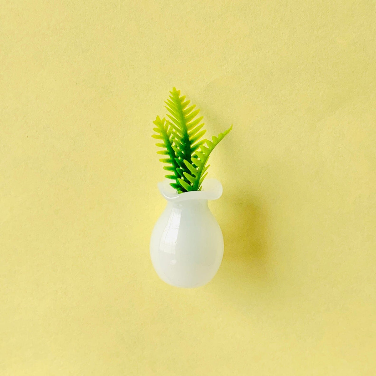 Mini Magnet Vase Miniature - Milk 