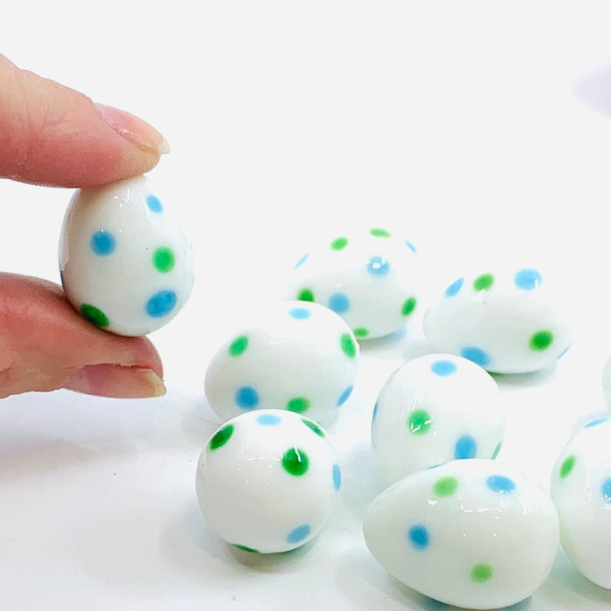 Mini Glass Egg, White Miniature Amazon 