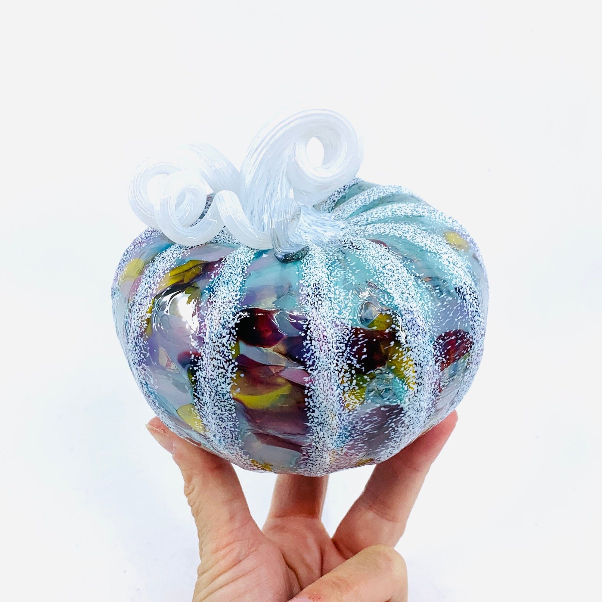 Daily Pumpkin 1735 Holiday Snowfall Squat Gabby Luke Adams Glass Blowing Studio 