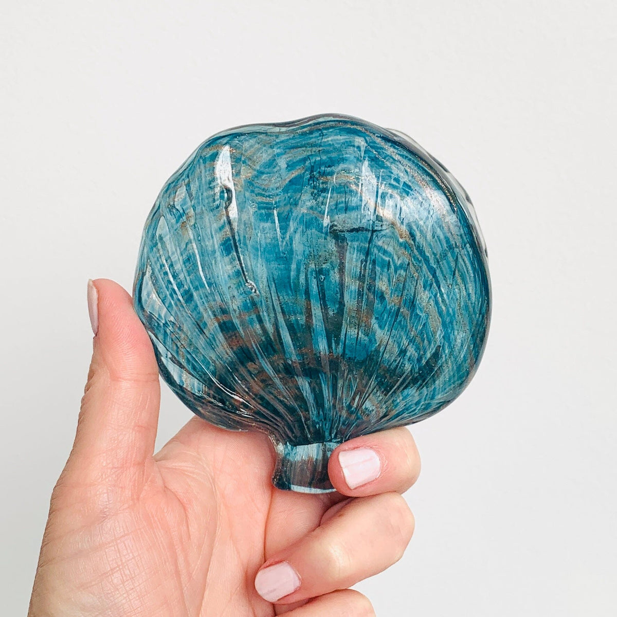 Glass Clam Shell, Swirl Decor Beachcombers 