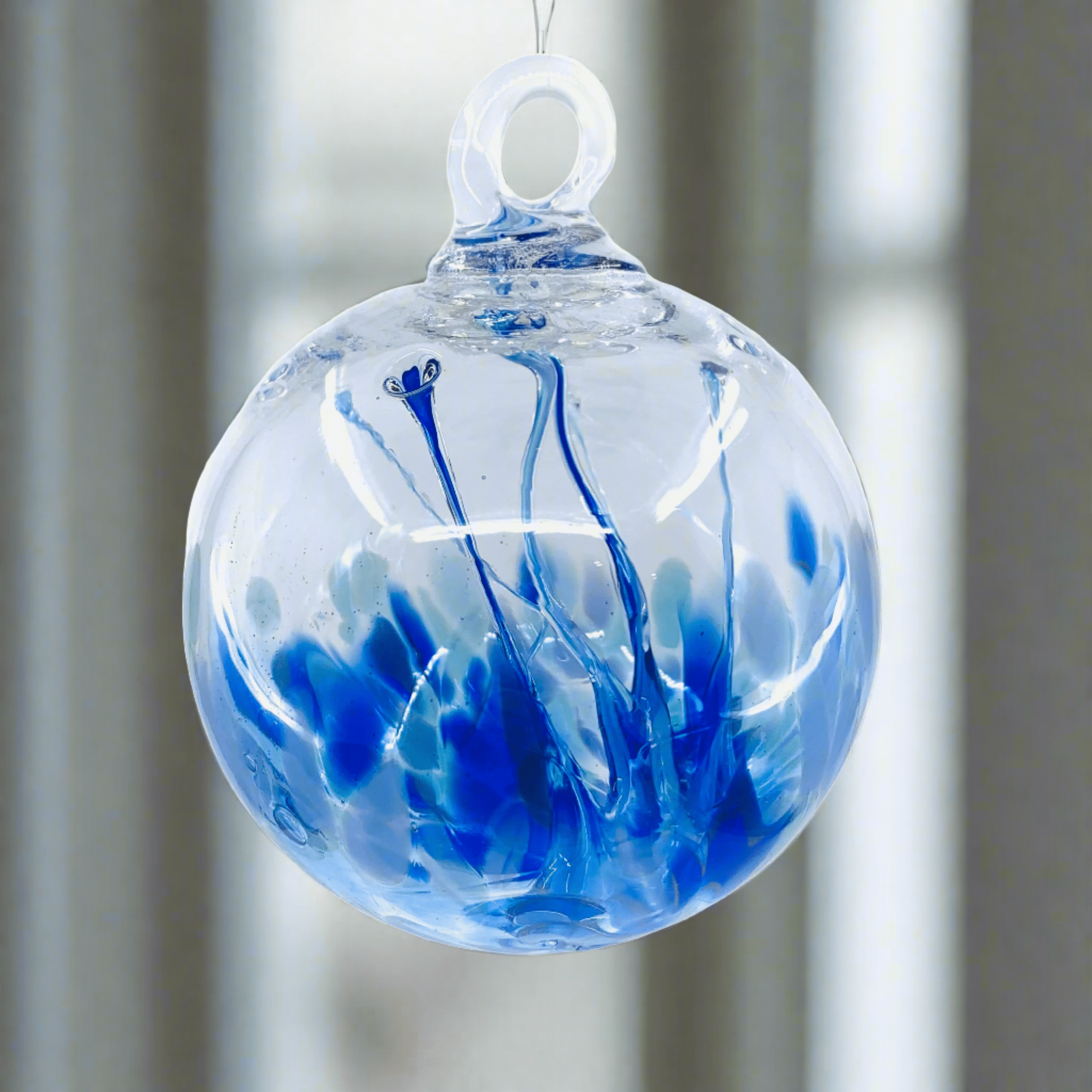 アスティエ オーナメント ARTEMIS BLOWING A BUBBLE Wish Ball Ornament, Raindrop - Luke Adams Glass Blowing Studio
