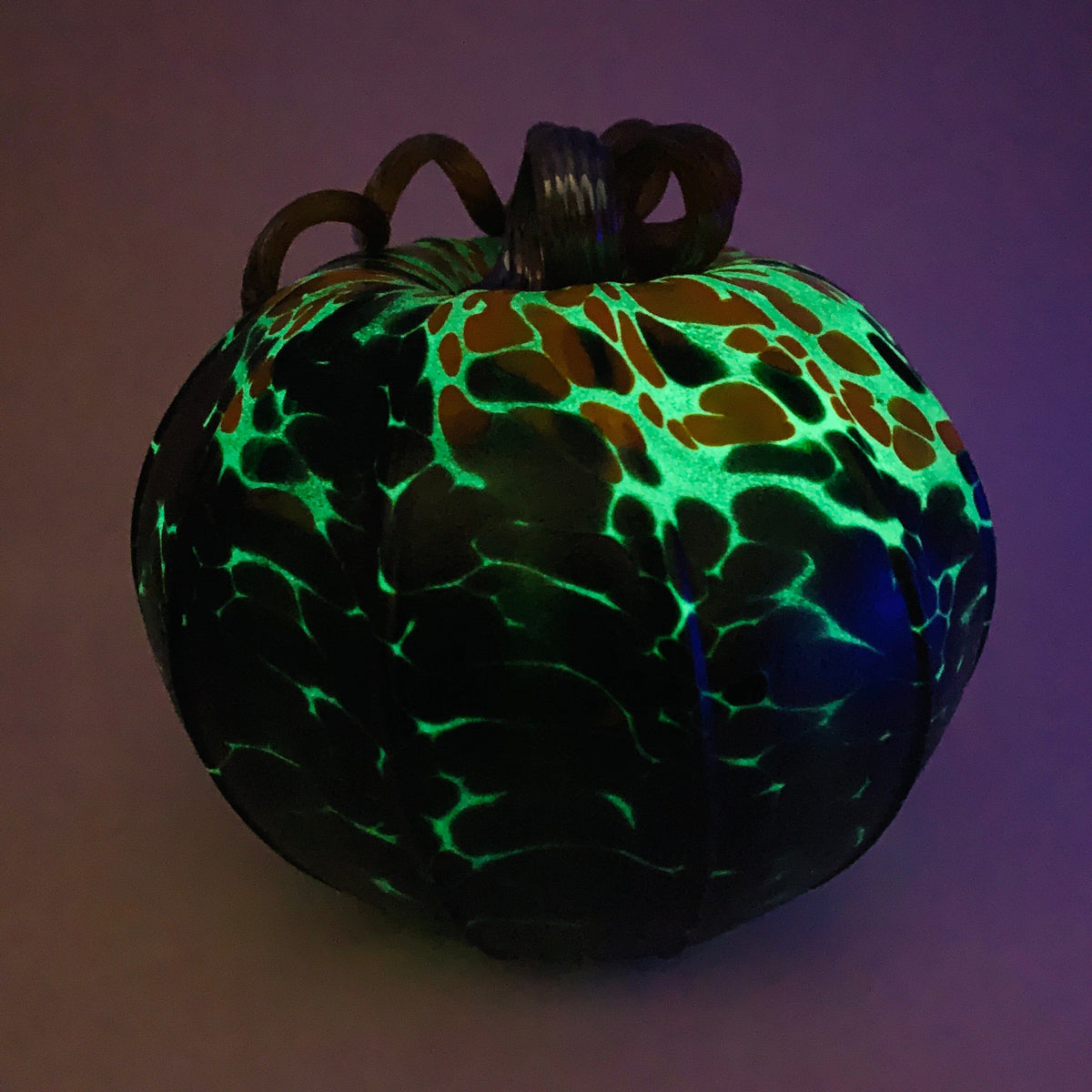 Daily Pumpkin 629 Glow Large Daily Pumpkin Luke Adams Glass Blowing Studio 
