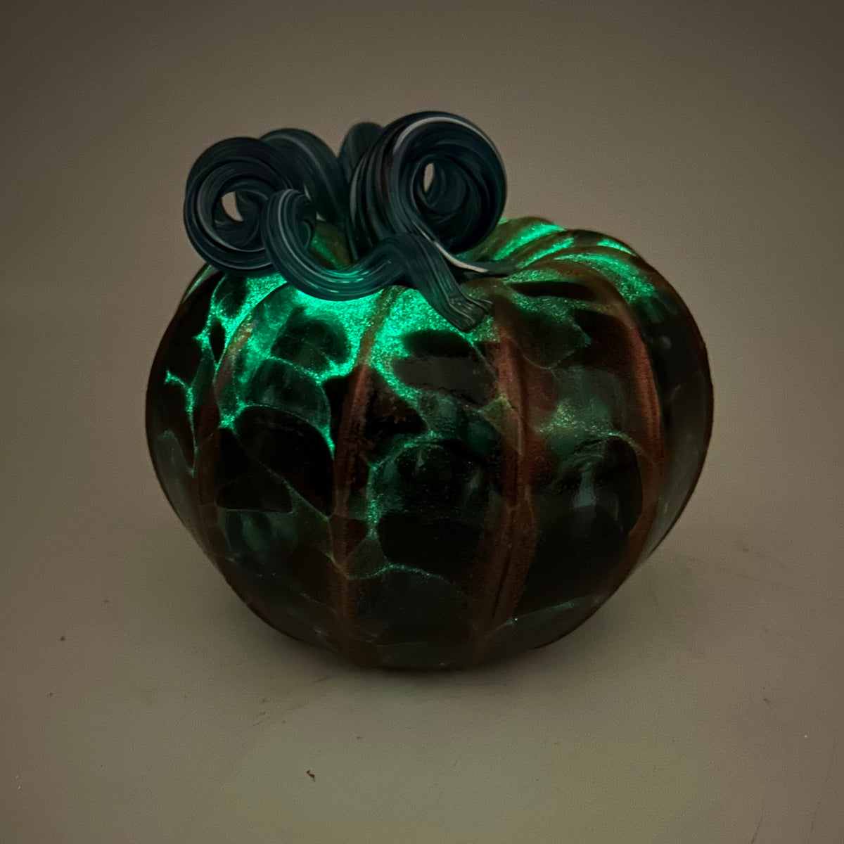 Daily Glow Pumpkin 882 Squat