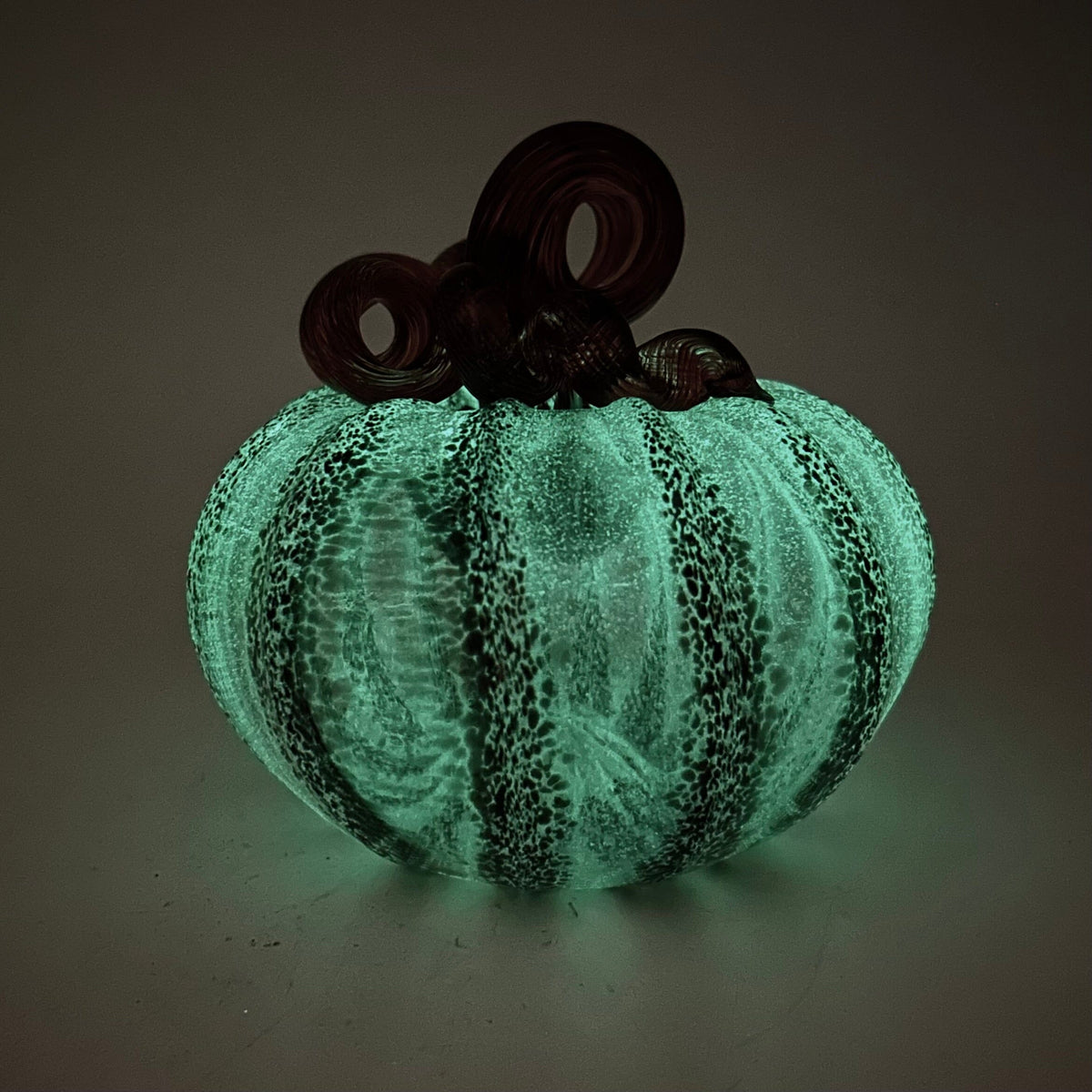 Daily Glow Pumpkin 3902 Fall Squat Gabby Luke Adams Glass Blowing Studio 