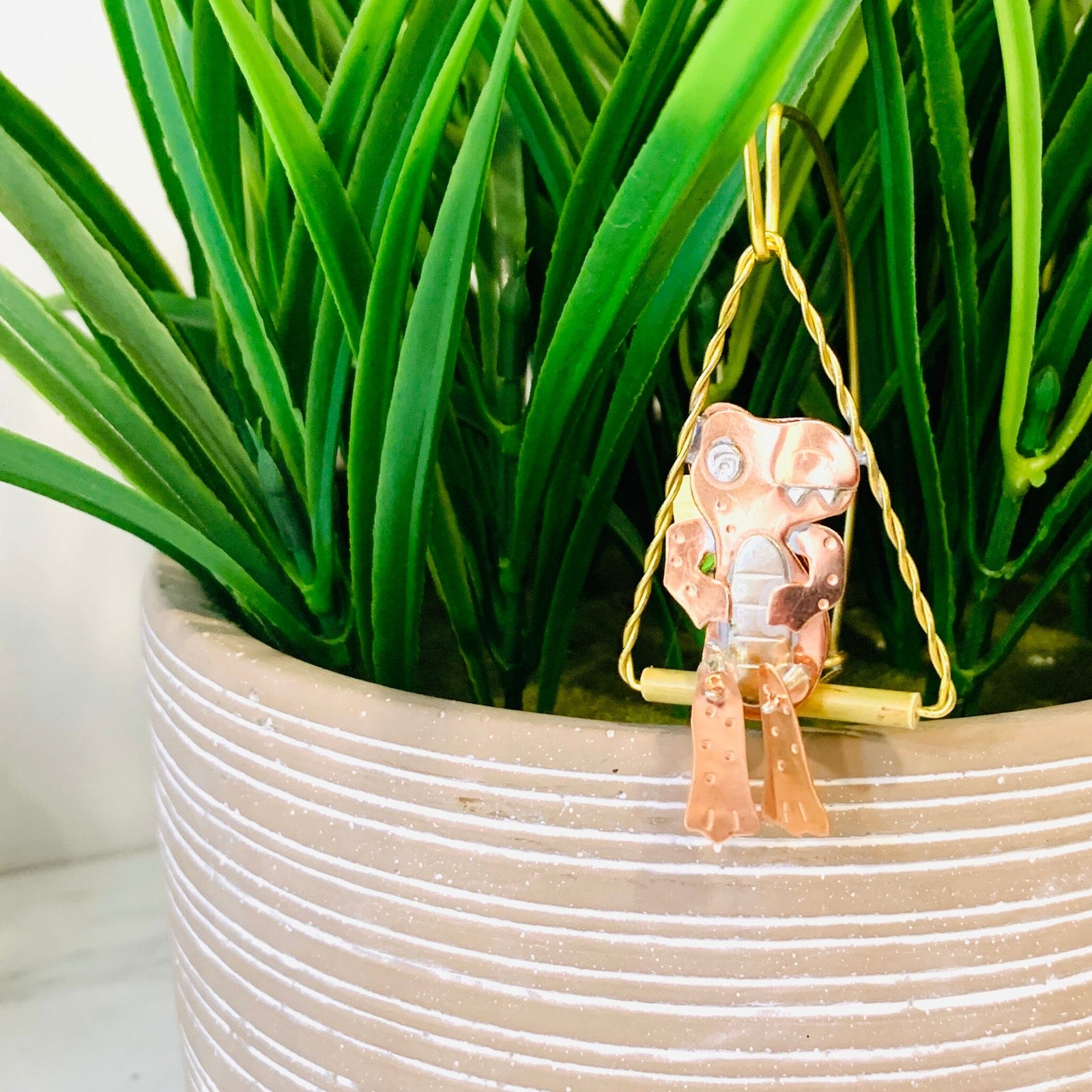 Plant Hangers 7, Tint T-Rex Miniature Pilgrim Imports 