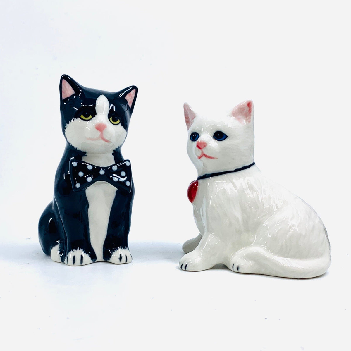 Valentines Day Cat Couple Salt and Pepper Shakers COSMOS 