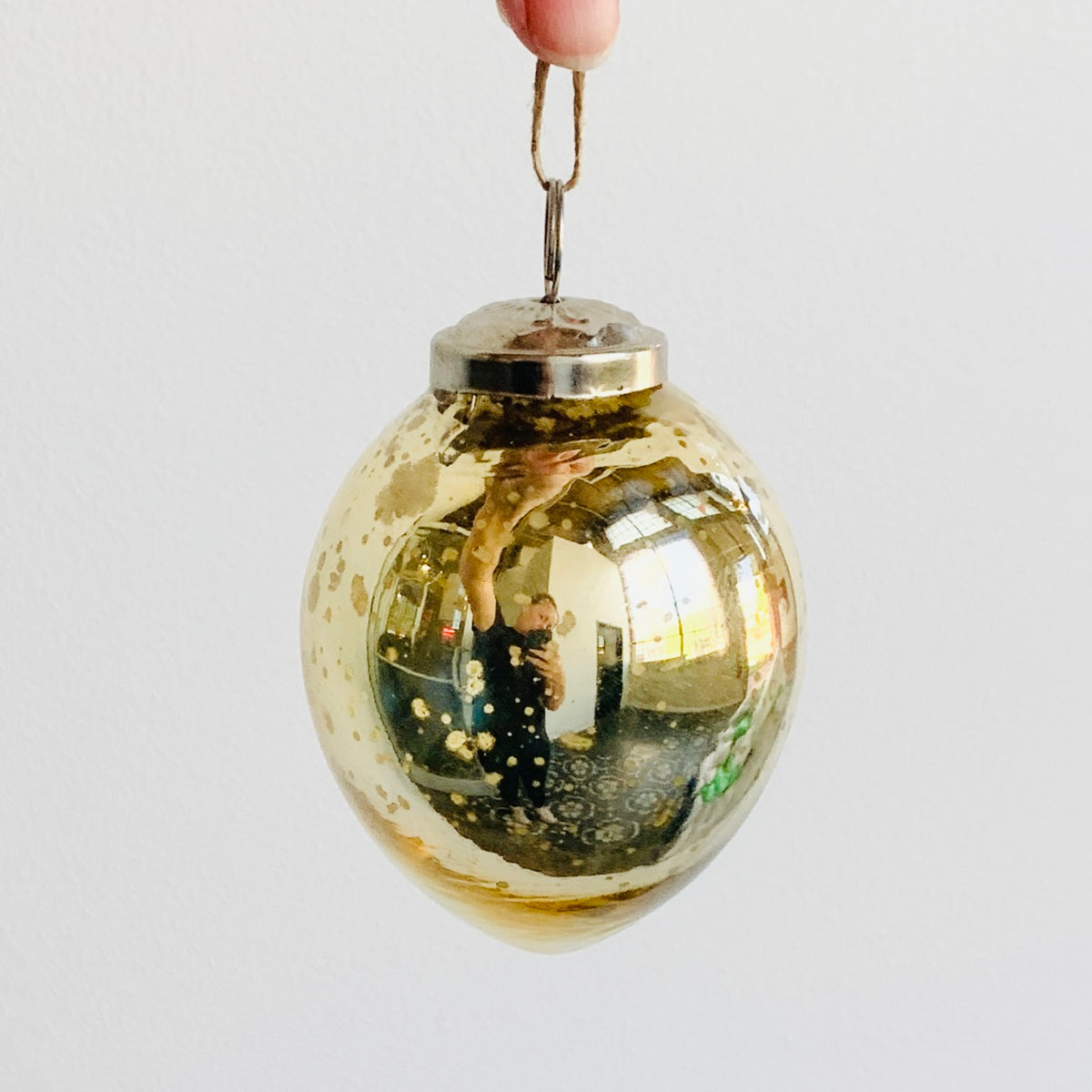 Mercury Glass Oval Ornament 60, Gold