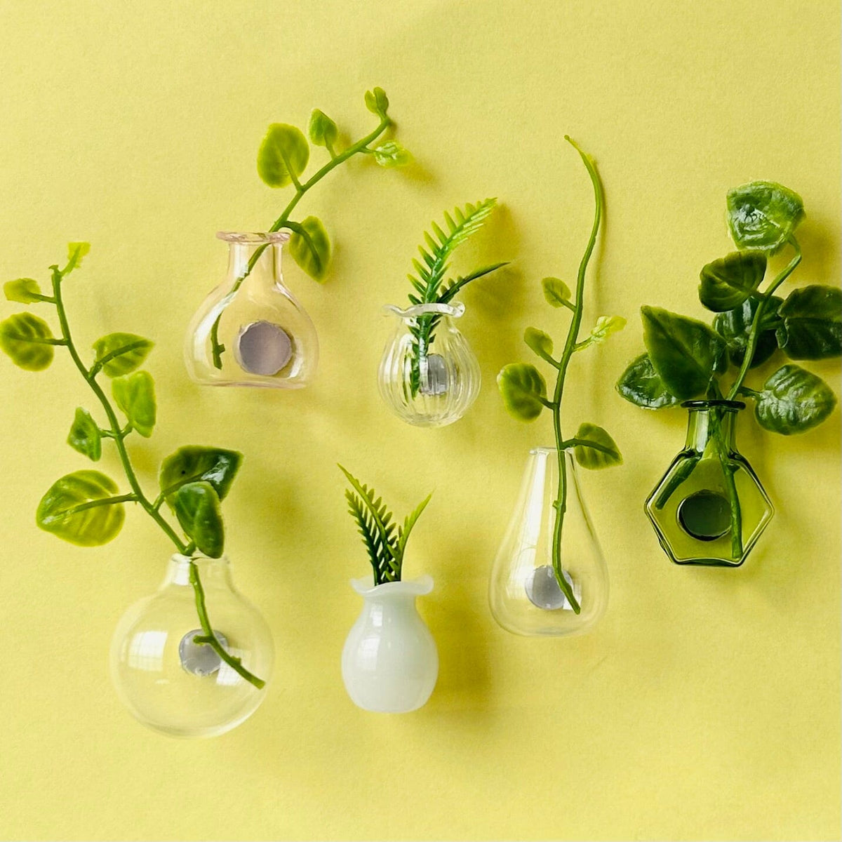 Mini Magnet Vase Miniature - 