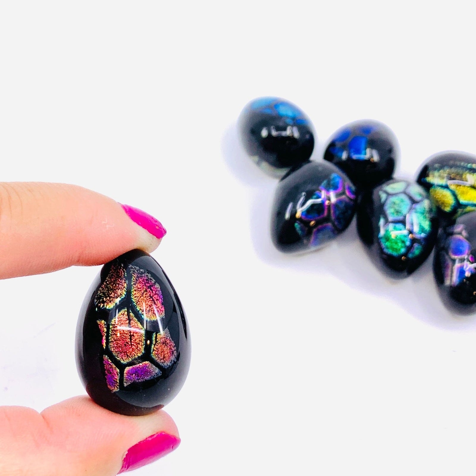 Tiny Dichro Glass Dragon Egg, 225 Miniature Alex 