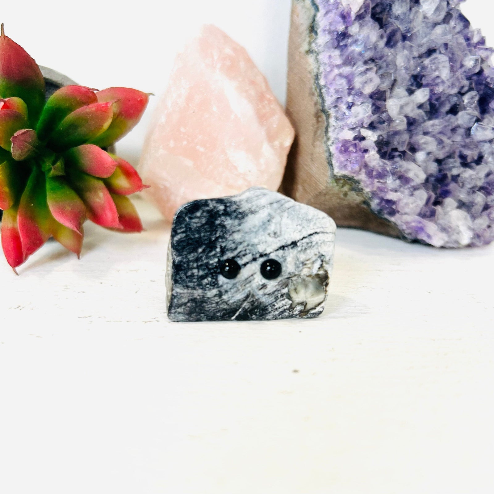 Crystal Friend 49 Boulder Miniature Geo Central 