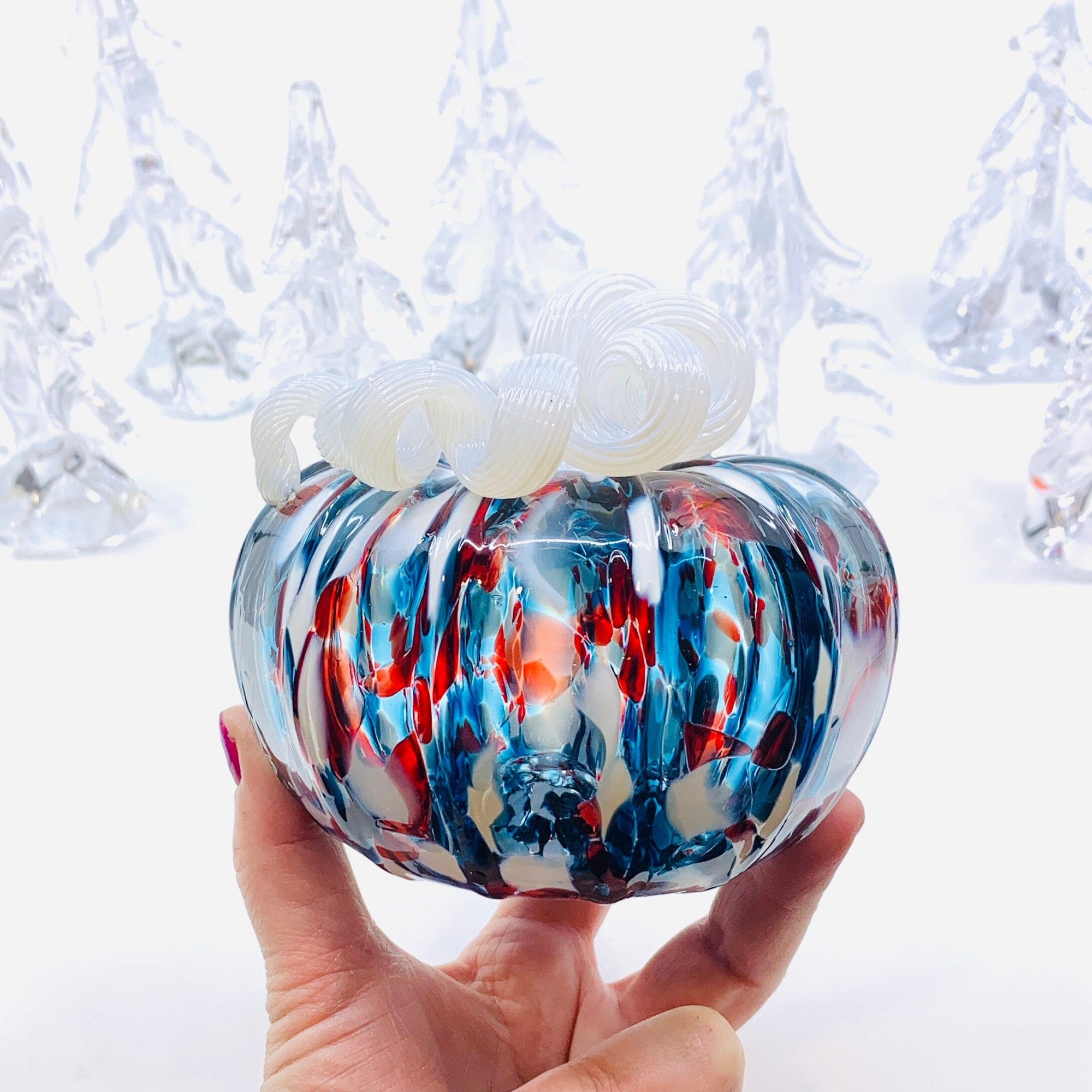 Winterberry Squat Pumpkin - Outlet Inspo Luke Adams Glass Blowing Studio 