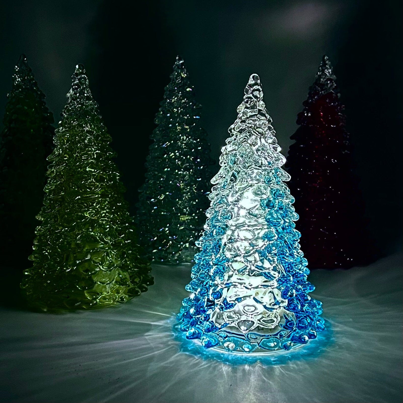 Ice Blue Blown Glass Tree Diamond Star 