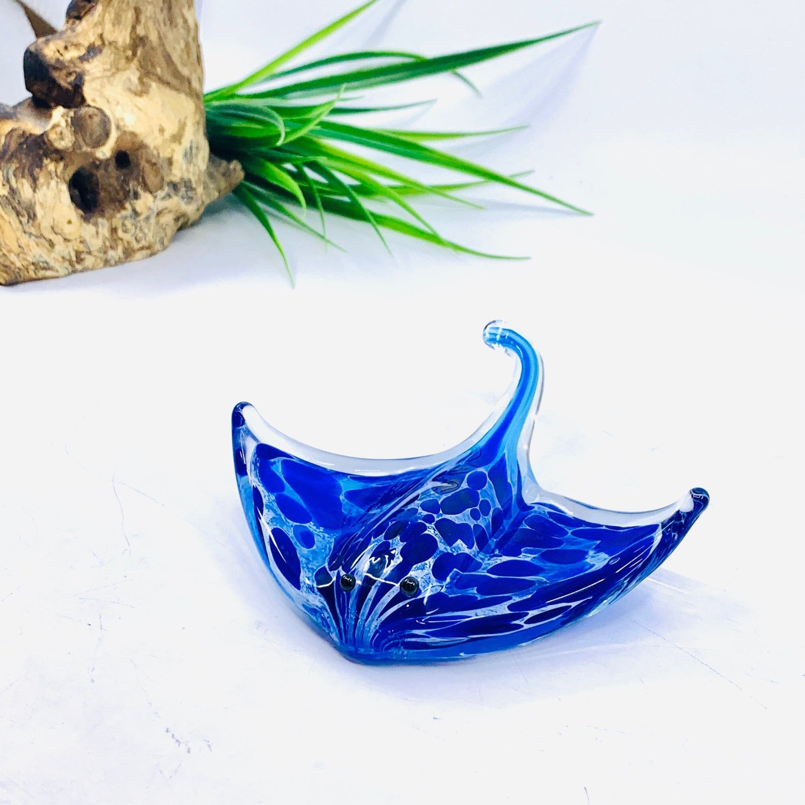 Glass Spotted Stingray Paperweight Decor Chesapeake Bay 