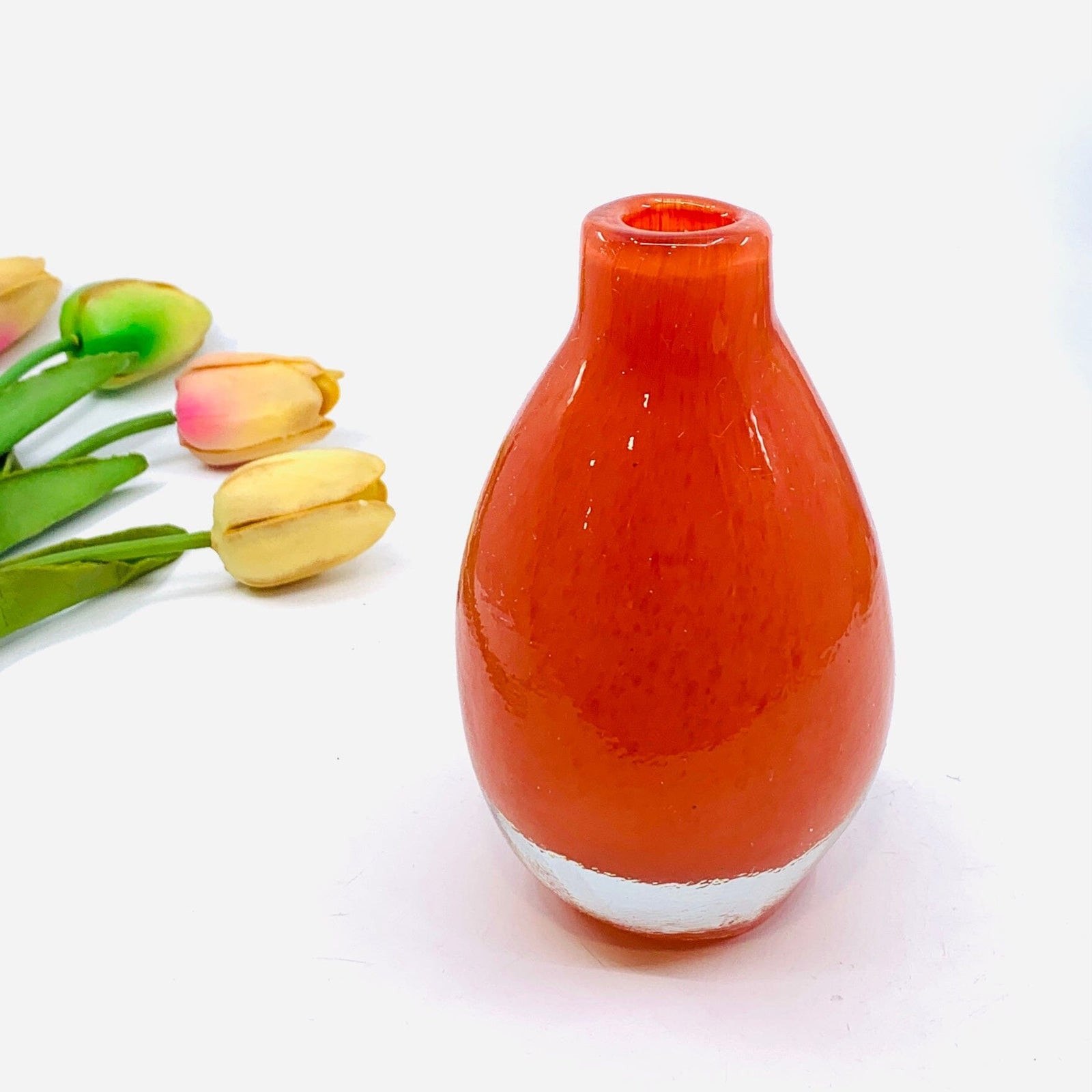 Heavy Glass Bulb Vase -4 One Hundred 80 Degrees 