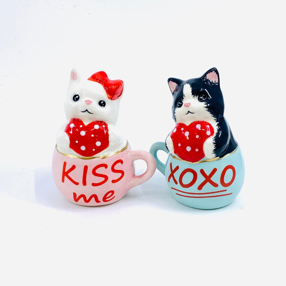 Love Cats Salt and Pepper Shakers COSMOS 