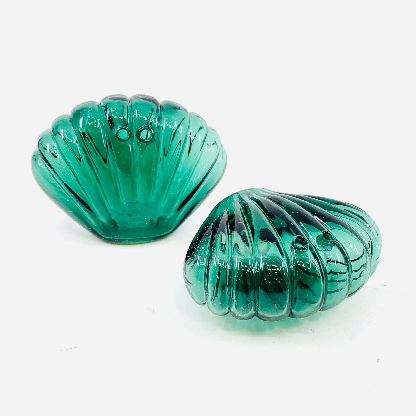 Glass Salt and Pepper Shakers, Shells Decor Gift Essentials 