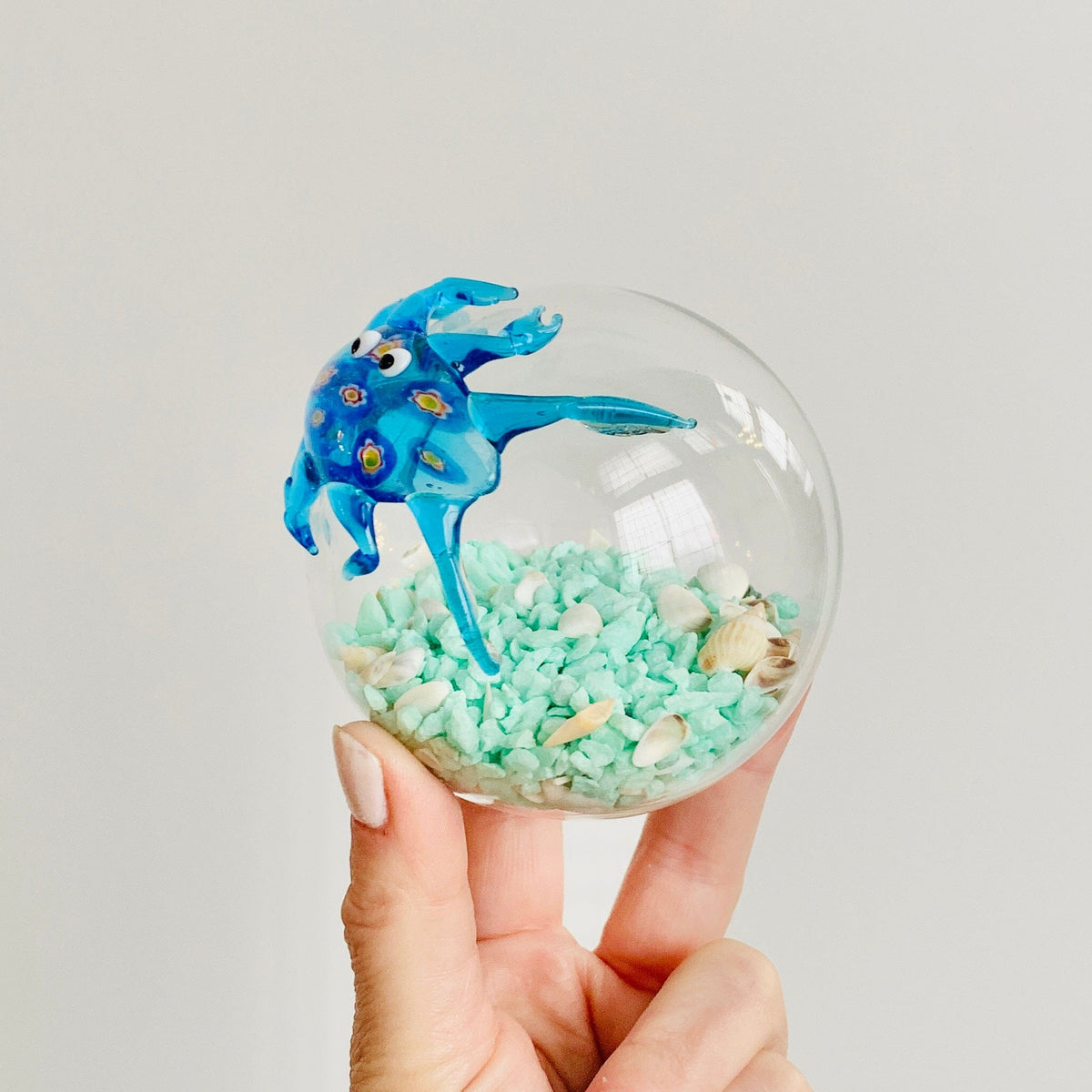 Glass Crab Globe with Sea Shells Decor Beachcombers 
