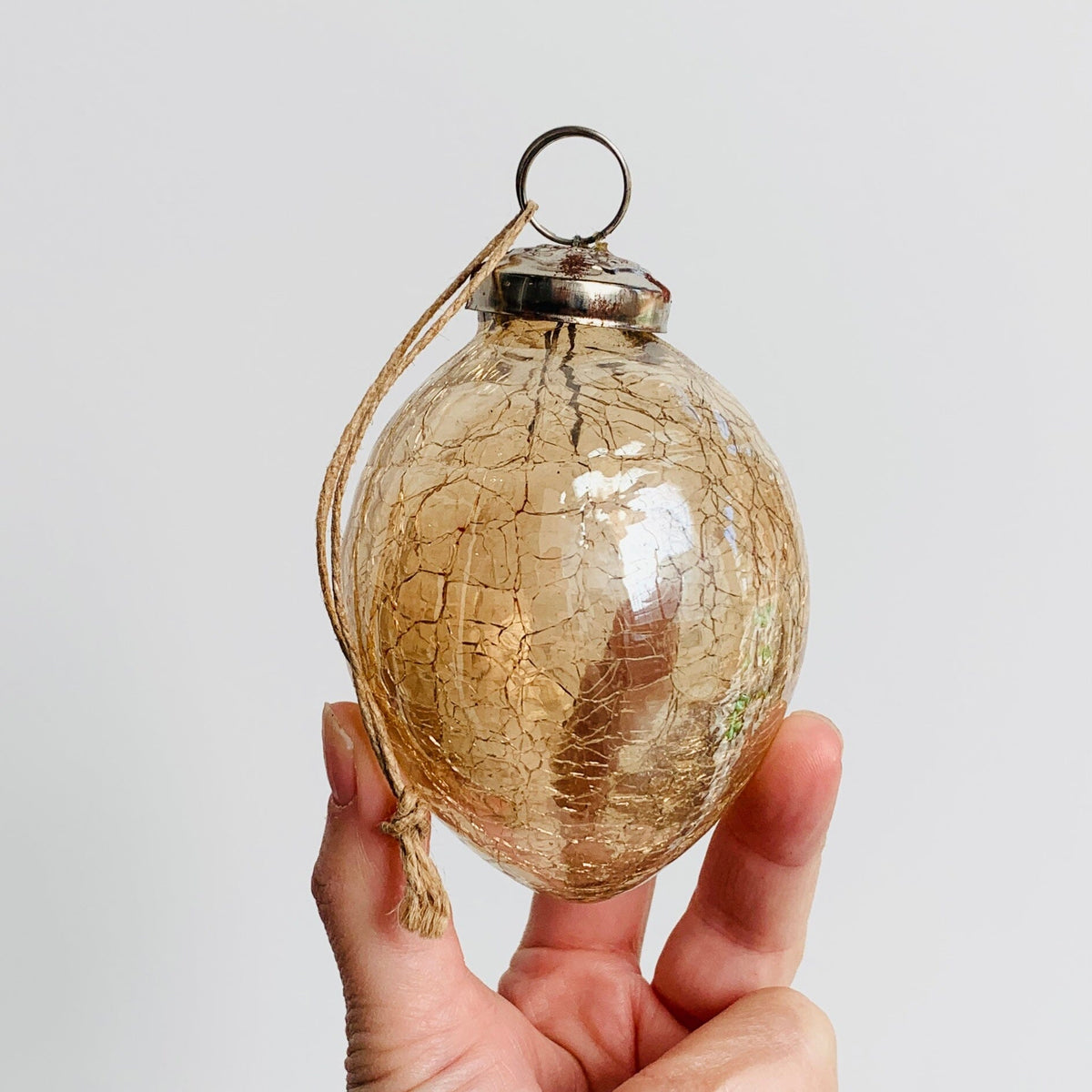 Crackle Glass Oval Ornament 5, Champagne