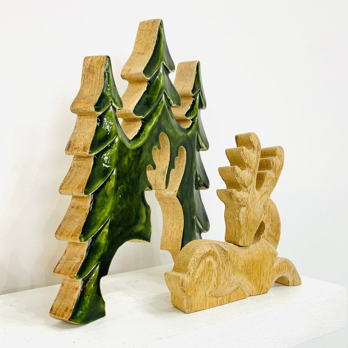 Enamel Wooden Reindeer Décor Oak Street 